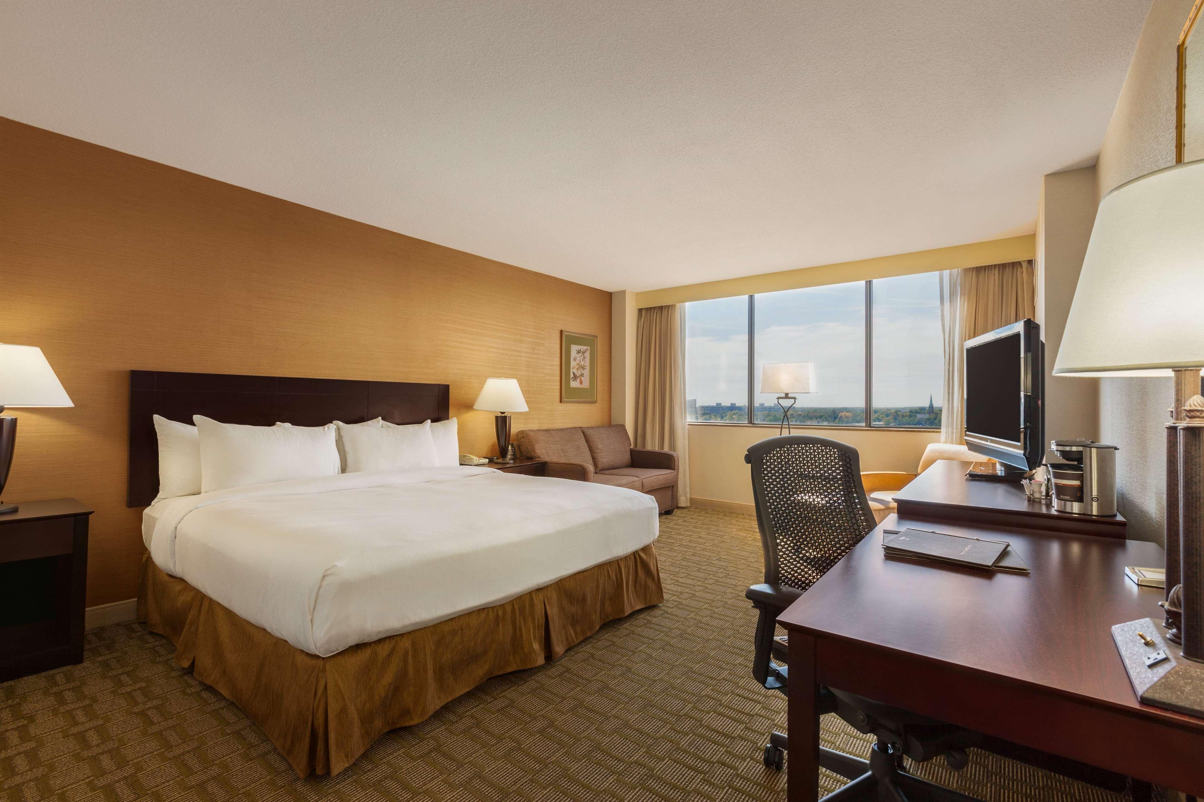 Hilton Fort Wayne At The Grand Wayne Convention Center (Adults Only) Екстер'єр фото