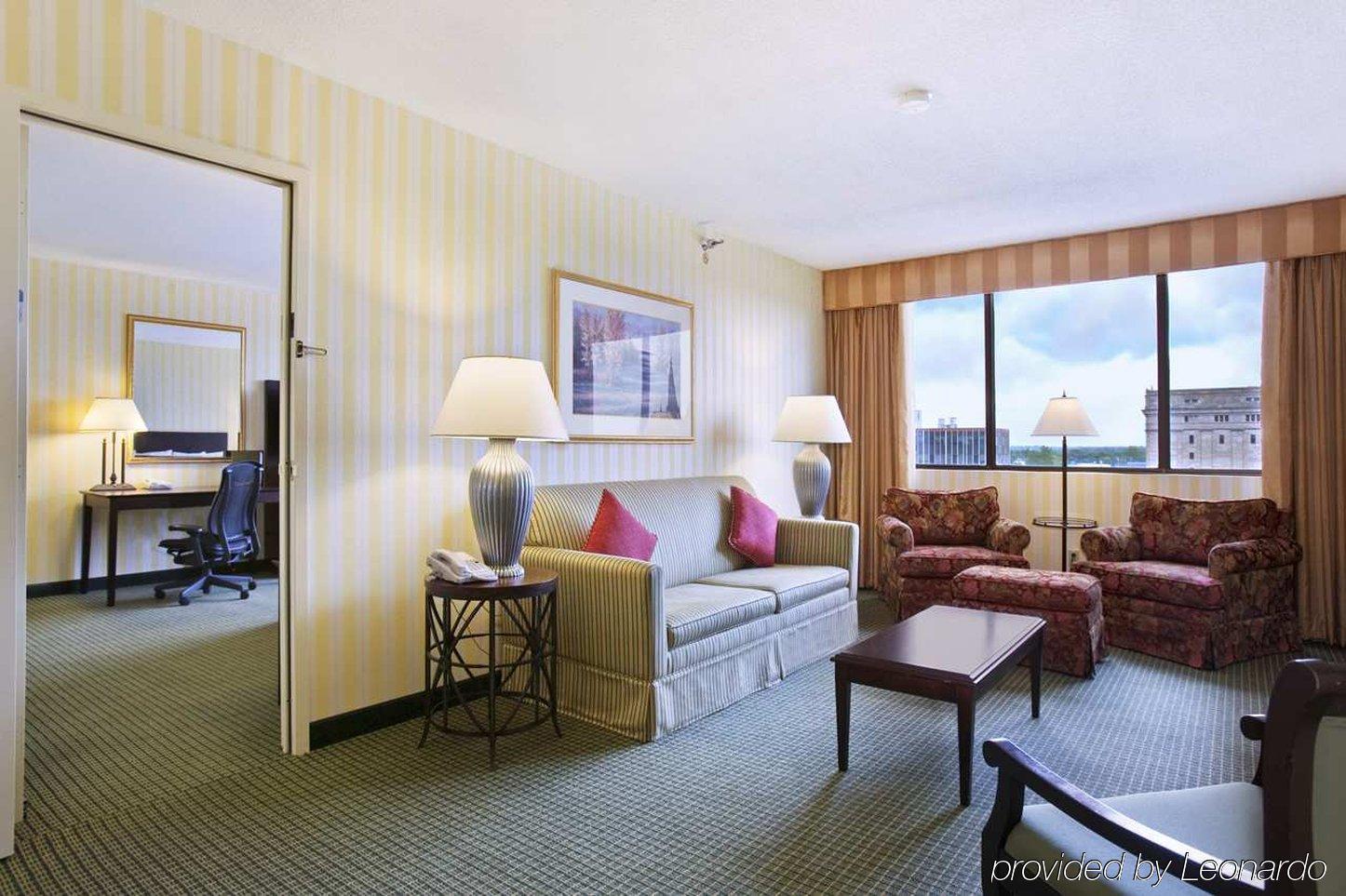 Hilton Fort Wayne At The Grand Wayne Convention Center (Adults Only) Номер фото