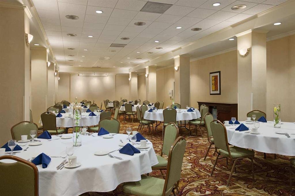 Hilton Fort Wayne At The Grand Wayne Convention Center (Adults Only) Номер фото
